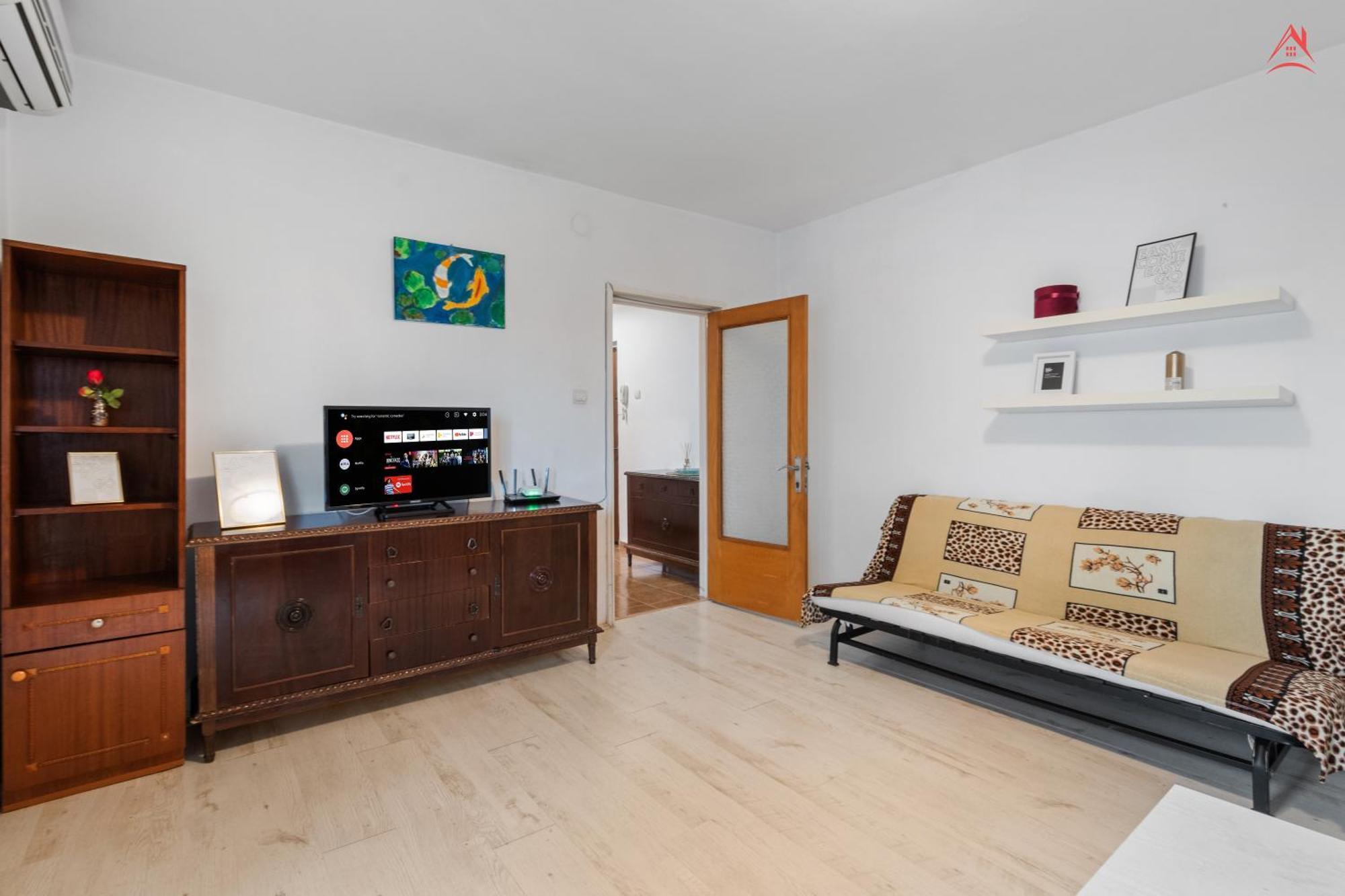 Dristor Large And Cozy Apartment Boekarest Buitenkant foto